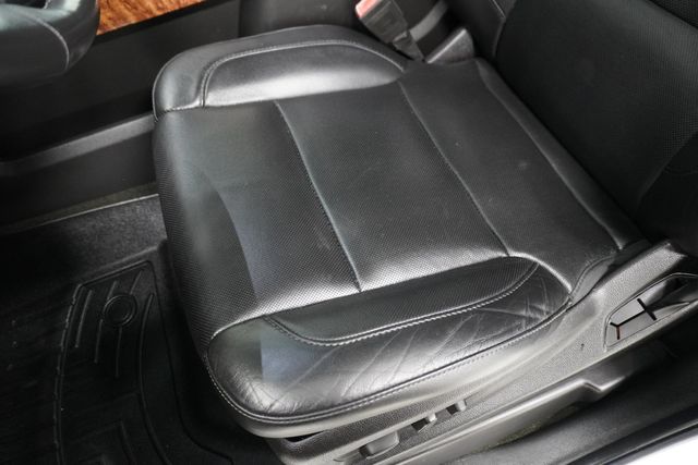 2016 Chevrolet Suburban 4WD 4dr 1500 LTZ - 22984634 - 9