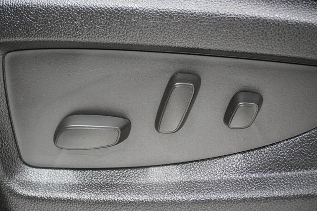 2016 Chevrolet Suburban 4WD 4dr 1500 LTZ - 22984634 - 16