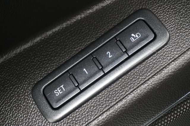 2016 Chevrolet Suburban 4WD 4dr 1500 LTZ - 22984634 - 17