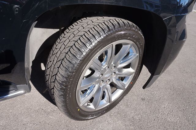 2016 Chevrolet Suburban 4WD, LTZ, MOON ROOF, NAVIGATION, BACKUP CAMERA, PREMIUM SOUND, - 23000995 - 17