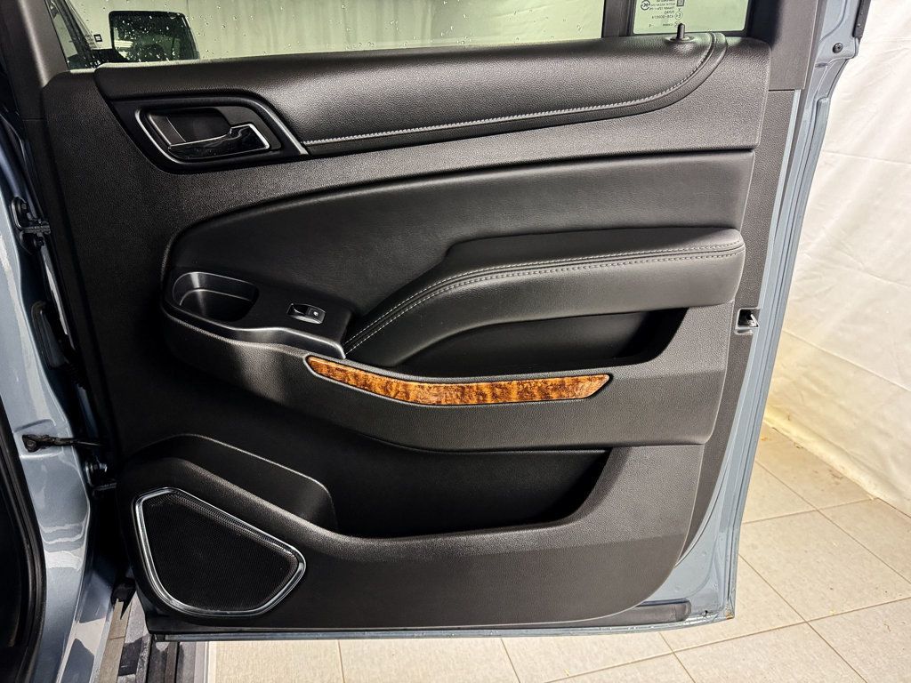2016 Chevrolet Suburban LTZ 4WD - 22943389 - 14