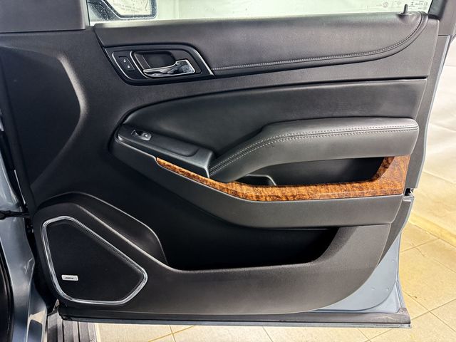 2016 Chevrolet Suburban LTZ 4WD - 22943389 - 15