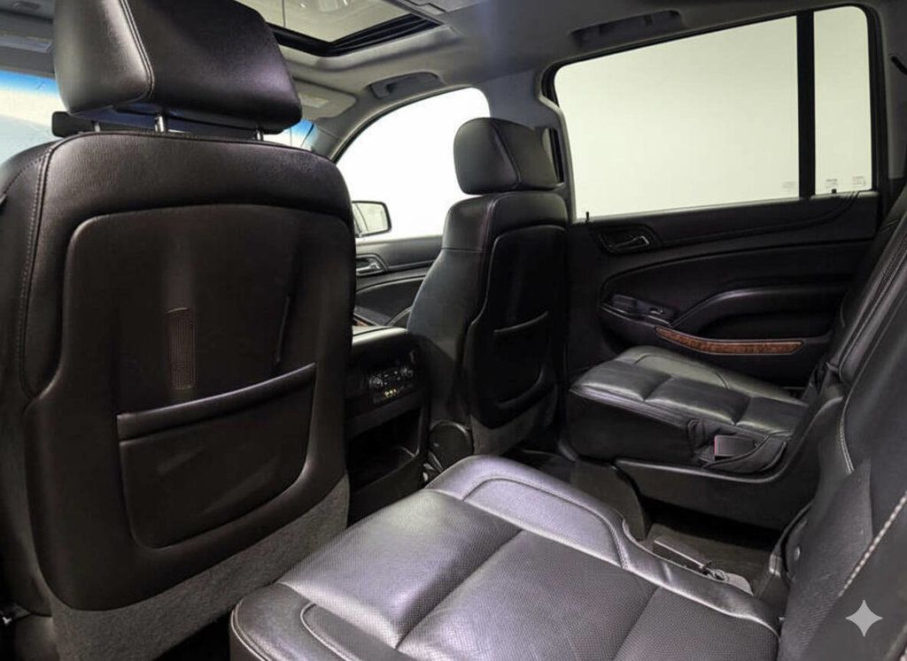 2016 Chevrolet Suburban LTZ 4x4 4dr SUV - 22938472 - 10