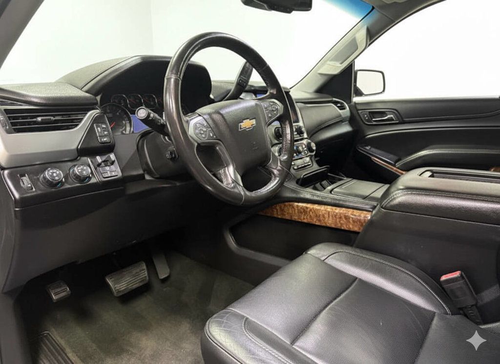 2016 Chevrolet Suburban LTZ 4x4 4dr SUV - 22938472 - 22