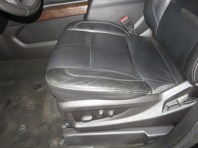 2016 Chevrolet Suburban SUBURBAN 1500 LT LETHER MOONROOF QUAD SEATING EXTRA CLEAN  - 22950025 - 19