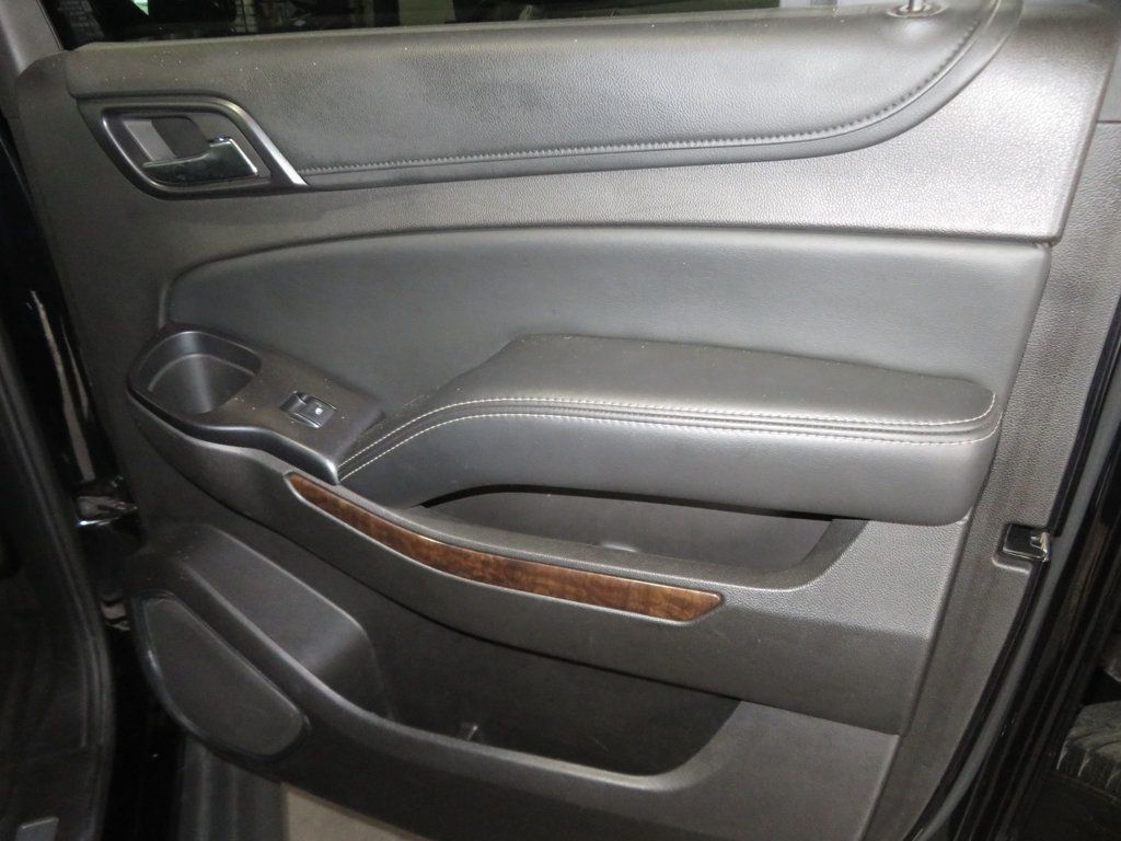 2016 Chevrolet Suburban SUBURBAN 1500 LT LETHER MOONROOF QUAD SEATING EXTRA CLEAN  - 22950025 - 28