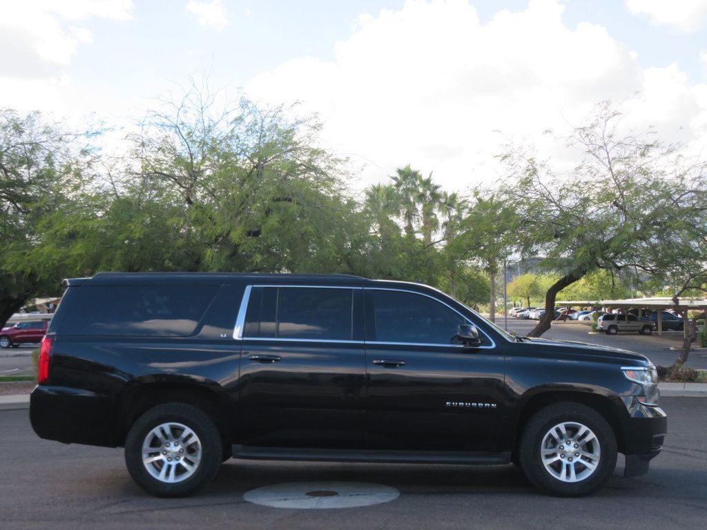 2016 Chevrolet Suburban SUBURBAN 1500 LT LETHER MOONROOF QUAD SEATING EXTRA CLEAN  - 22950025 - 2