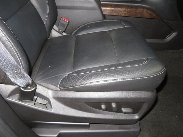 2016 Chevrolet Suburban SUBURBAN 1500 LT LETHER MOONROOF QUAD SEATING EXTRA CLEAN  - 22950025 - 34