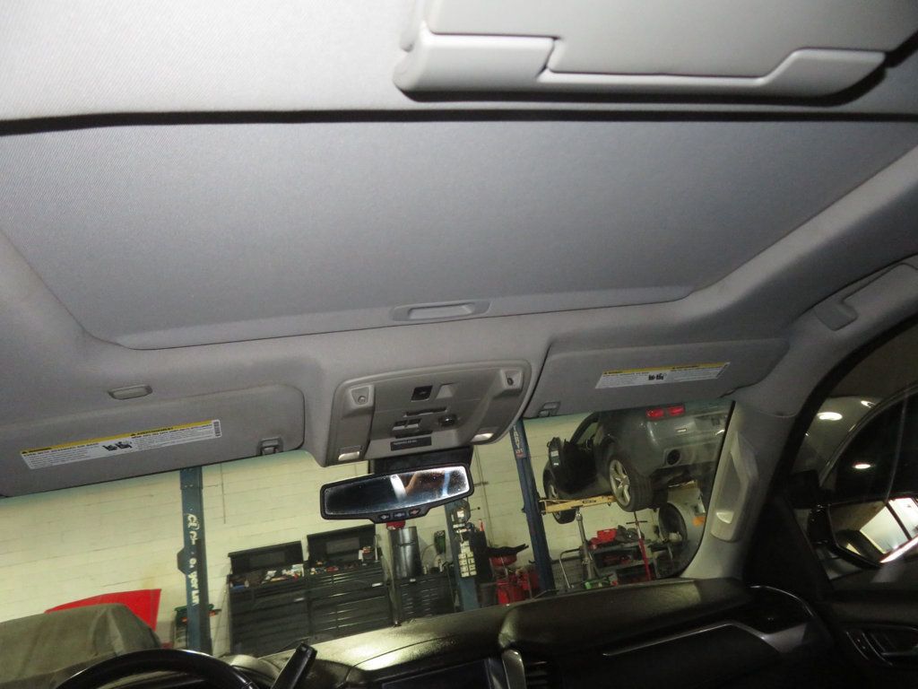 2016 Chevrolet Tahoe 1OWNER THIRD ROW SEAT CHEVY TAHOE LT LEATHER EXTRA CLEAN  - 22951829 - 38