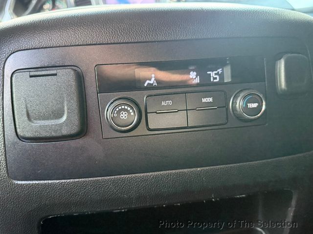 2016 Chevrolet Tahoe 4WD LT W/NAVIGATION, APPLE CARPLAY & ANDROID AUDIO - 22930042 - 27
