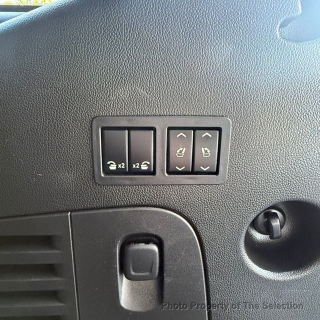 2016 Chevrolet Tahoe 4WD LTZ  W/SUN,ENTERTAINMENT & DESTINATIONS PACKAGE - 23013567 - 40