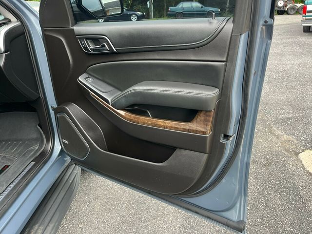 2016 Chevrolet Tahoe LOADED - CLEAN CARFAX - 23061365 - 28