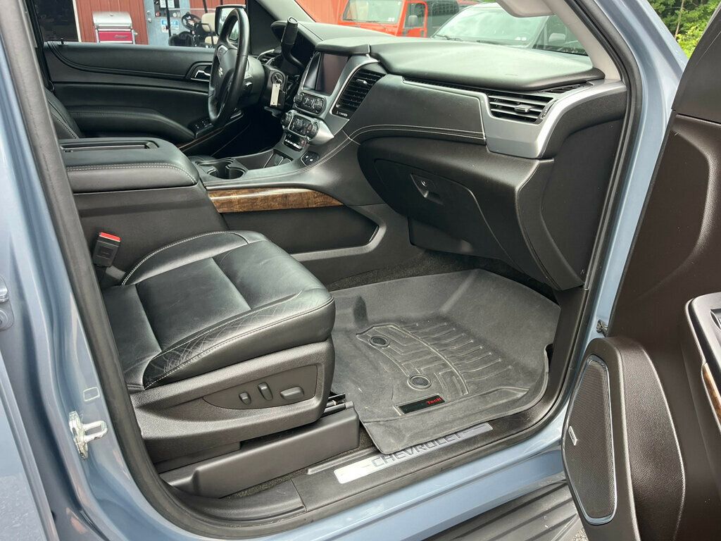 2016 Chevrolet Tahoe LOADED - CLEAN CARFAX - 23061365 - 29