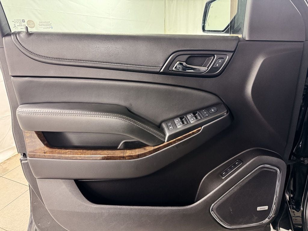 2016 Chevrolet Tahoe LT photo 11