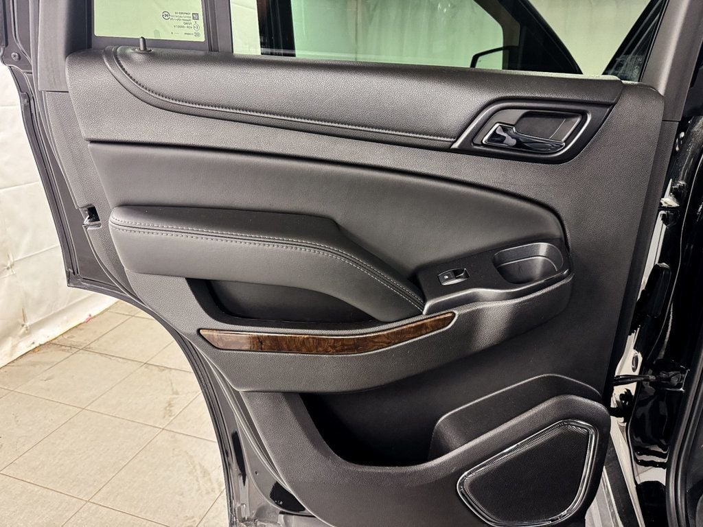 2016 Chevrolet Tahoe LT photo 12