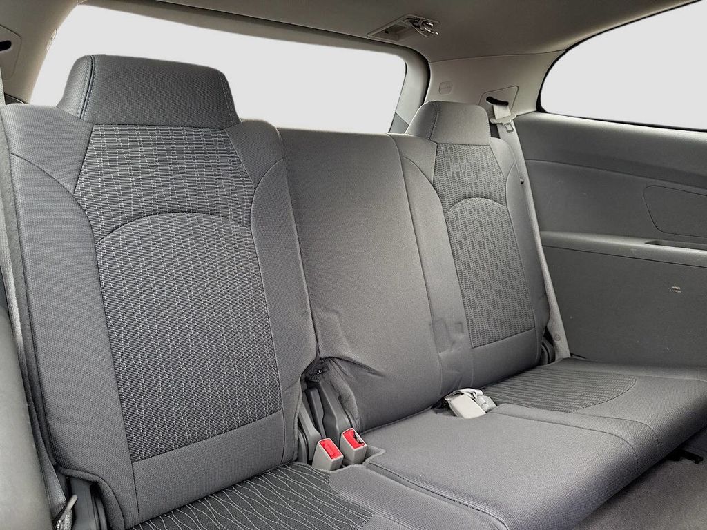 2016 Chevrolet Traverse AWD 4dr LS - 22964299 - 17