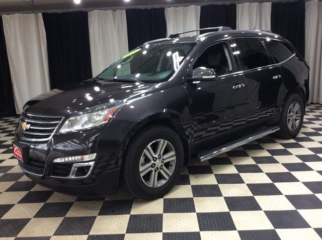 2016 Chevrolet Traverse 2LT photo 3