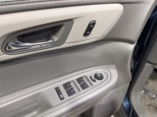 2016 Chevrolet Traverse FWD 4dr LS w/1LS - 22976865 - 23