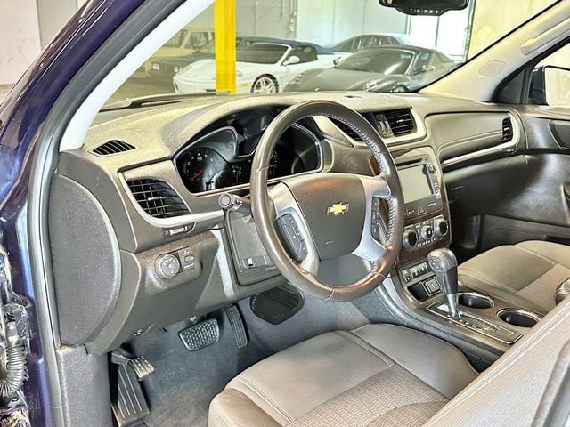 2016 Chevrolet Traverse FWD 4dr LT w/2LT - 23035670 - 17