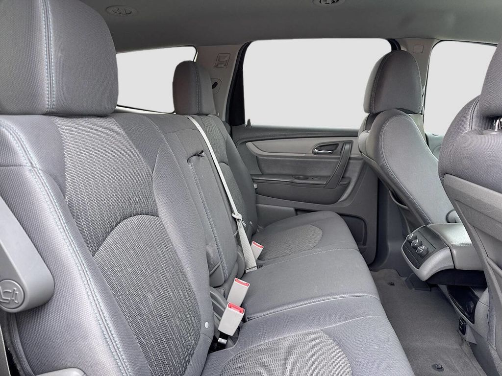 2016 Chevrolet Traverse LS AWD 4dr SUV - 22964299 - 16