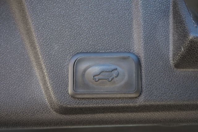 2016 Chevrolet Traverse LT, THIRD ROW SEATING, BOSE PREMIUM SOUND SYSTEM, CLOTH SEATS - 23092528 - 9