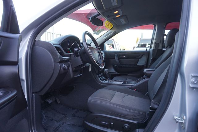 2016 Chevrolet Traverse LT, THIRD ROW SEATING, BOSE PREMIUM SOUND SYSTEM, CLOTH SEATS - 23092528 - 16