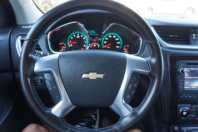 2016 Chevrolet Traverse LT, THIRD ROW SEATING, BOSE PREMIUM SOUND SYSTEM, CLOTH SEATS - 23092528 - 27