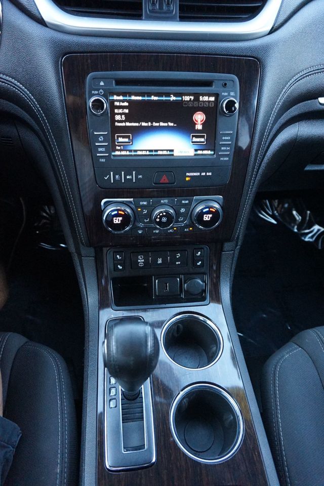 2016 Chevrolet Traverse LT, THIRD ROW SEATING, BOSE PREMIUM SOUND SYSTEM, CLOTH SEATS - 23092528 - 29