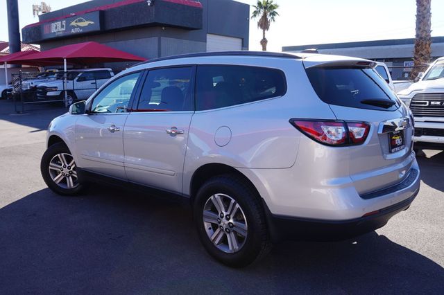 2016 Chevrolet Traverse LT, THIRD ROW SEATING, BOSE PREMIUM SOUND SYSTEM, CLOTH SEATS - 23092528 - 3
