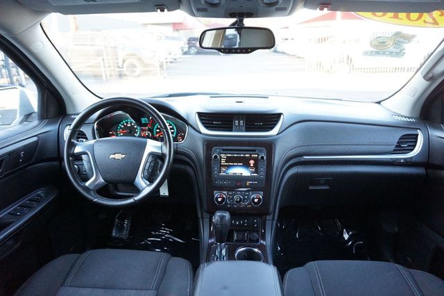 2016 Chevrolet Traverse LT, THIRD ROW SEATING, BOSE PREMIUM SOUND SYSTEM, CLOTH SEATS - 23092528 - 39