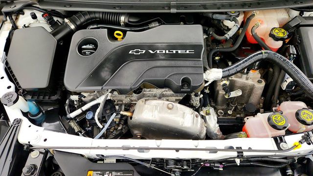 2016 Chevrolet Volt 5dr Hatchback Premier w/ Driver Confidence I & II Packages + Nav - 22974038 - 24