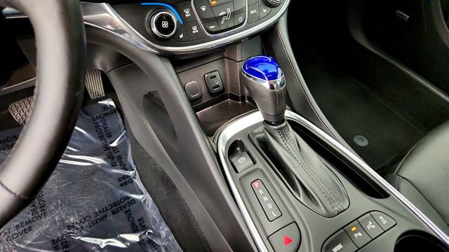 2016 Chevrolet Volt 5dr Hatchback Premier w/ Navigation & Driver Confidence II Pkg - 23079624 - 16