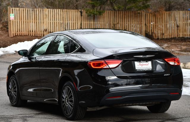 2016 Chrysler 200 4dr Sedan LX FWD - 22715476 - 12