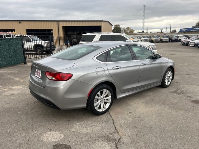 2016 Chrysler 200 4dr Sedan LX FWD - 22943580 - 3