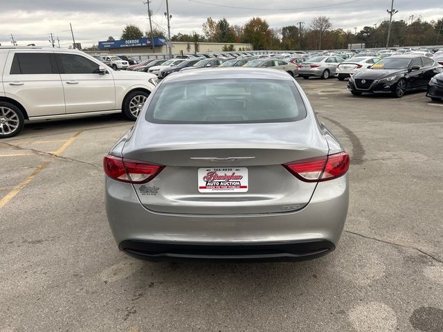 2016 Chrysler 200 4dr Sedan LX FWD - 22943580 - 4