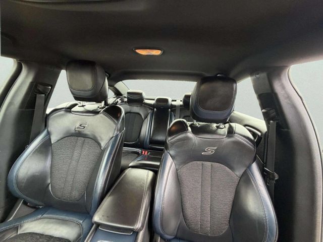 2016 Chrysler 200 4dr Sedan S FWD - 23004538 - 17