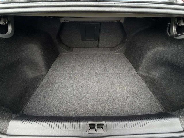 2016 Chrysler 200 4dr Sedan S FWD - 23004538 - 20