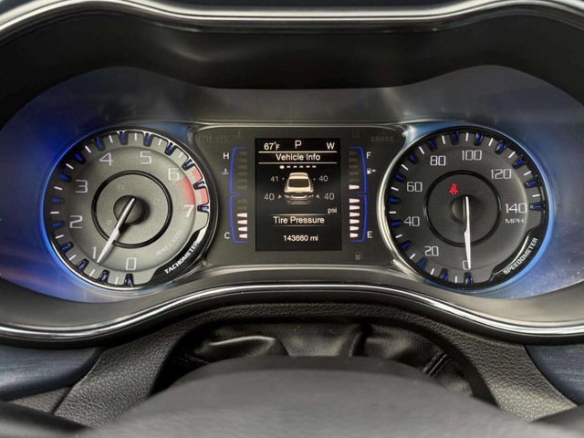 2016 Chrysler 200 4dr Sedan S FWD - 23004538 - 31