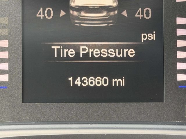 2016 Chrysler 200 4dr Sedan S FWD - 23004538 - 32