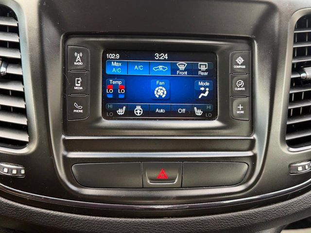 2016 Chrysler 200 4dr Sedan S FWD - 23004538 - 40