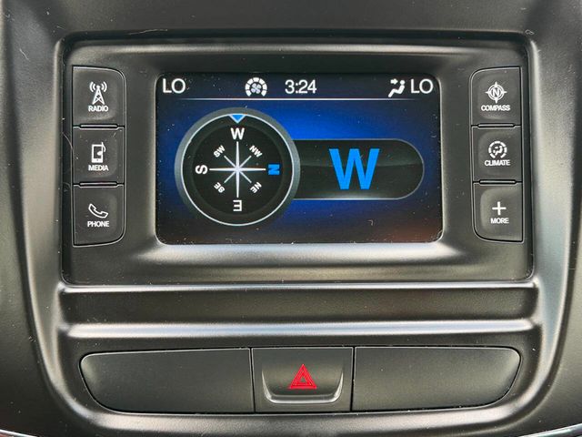 2016 Chrysler 200 4dr Sedan S FWD - 23004538 - 42