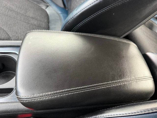 2016 Chrysler 200 4dr Sedan S FWD - 23004538 - 47