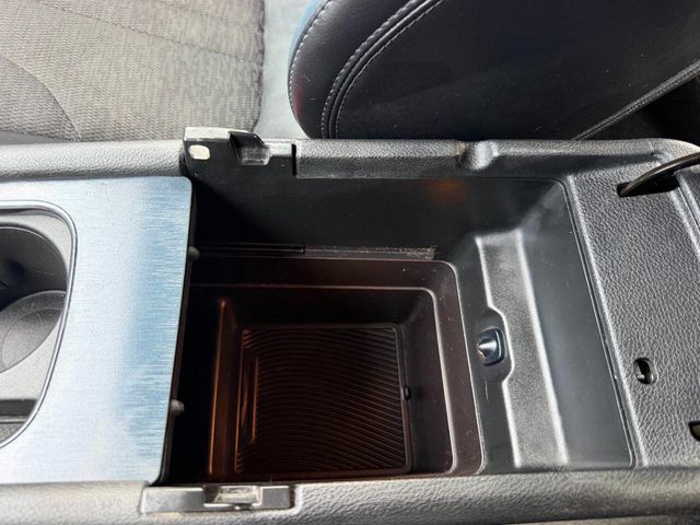 2016 Chrysler 200 4dr Sedan S FWD - 23004538 - 48