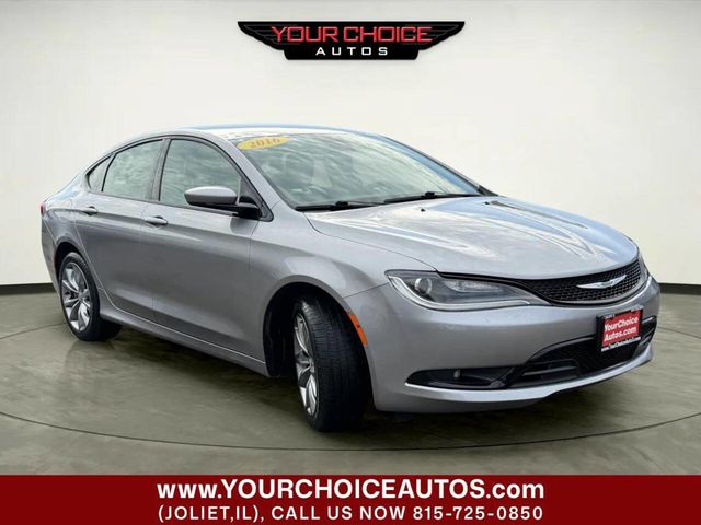 2016 Chrysler 200 4dr Sedan S FWD - 23004538 - 7