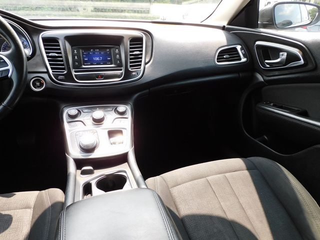 2016 Chrysler 200 Limited - 22504901 - 38