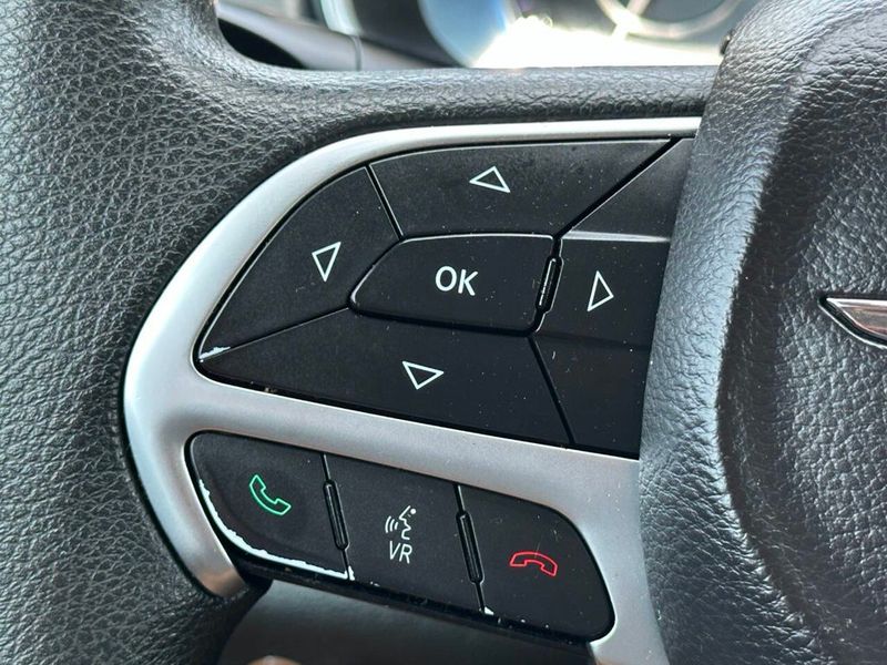 2016 Chrysler 200 Limited 4dr Sedan - 22902271 - 27