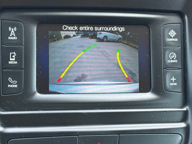 2016 Chrysler 200 Limited 4dr Sedan - 22902271 - 33