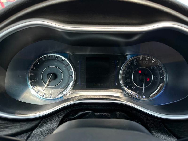 2016 Chrysler 200 Limited 4dr Sedan - 22902271 - 38