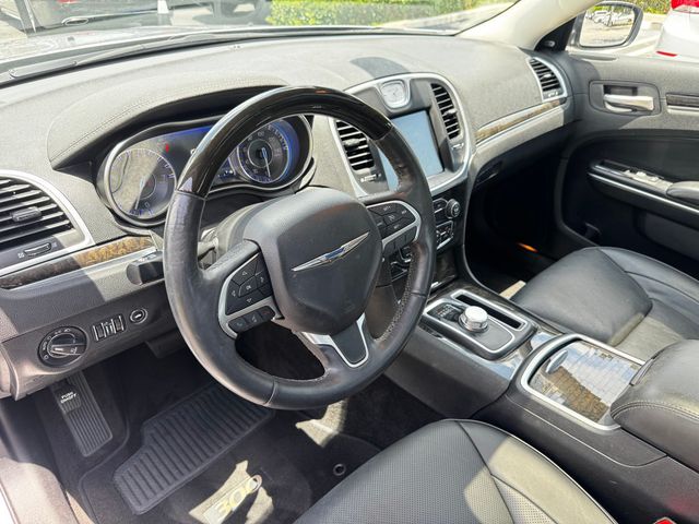 2016 Chrysler 300 4dr Sedan 300C AWD - 23039818 - 7