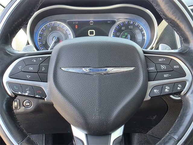 2016 Chrysler 300 4dr Sedan 300C Platinum RWD - 22848620 - 31